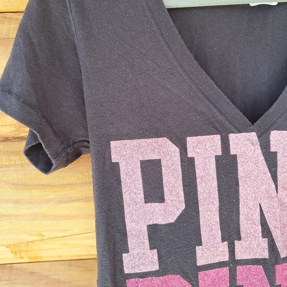 VS Pink V Neck - Picture 9 of 11